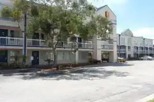 Отель «Quality Inn Near Orlando Airport Florida Mall», Орландо