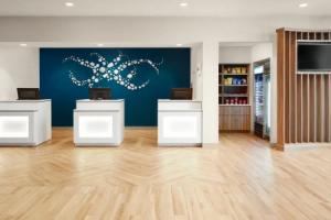 Отель «SpringHill Suites by Marriott Virginia Beach Oceanfront», Вирджиния Бич
