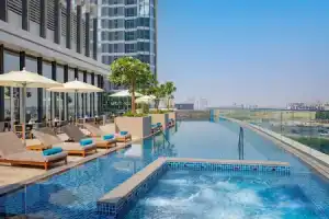 Hilton Garden Inn, Дубай