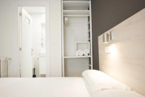 Отель «Happy Hostal Carrales», Бургос