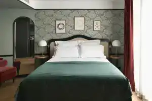 Отель «Hôtel Botaniste», Париж