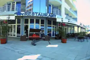Family Hotel Regata, Поморие