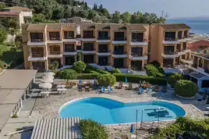 Le Mirage Hotel, Бенитсес