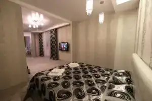 Lux Apartaments, Брест