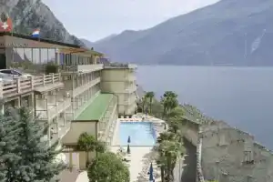 Hotel «Splendid Palace», Лимоне-суль-Гарда