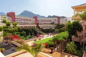 Hotel «Best Jacaranda», Адехе