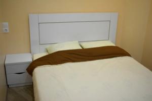Na Olomoutskoy One-Bedroom Apartments, Волжский