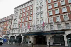 Отель «DoubleTree by Hilton London – West End», Лондон