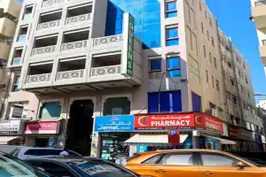 Queens Hotel, Дубай