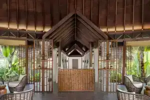 Anantara Veli Maldives Resort, Остров Маафуши