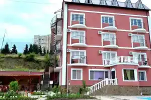 Отель «Лилия», Алушта