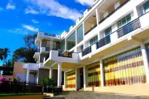 Queens Beach Hotel, Тангалле