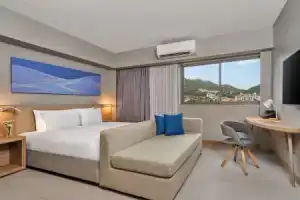 Oakwood Hotel Journeyhub Phuket - Sha Extra Plus, Патонг