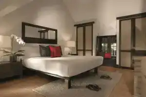 Tamarind Village, Чианг Май