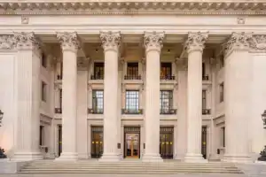 Four Seasons Hotel London at Ten Trinity Square, Лондон