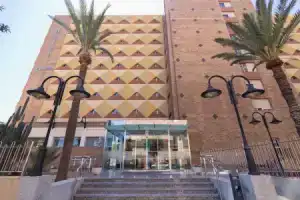 Hotel «Castilla Alicante», Аликанте