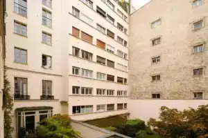 Мини-отель «Sonder L'Edmond Parc Monceau», Париж