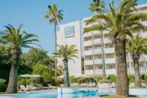 AC Hotel by Marriott Ambassadeur Antibes - Juan Les Pins, Жуан-ле-Пен
