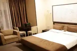 Loro Hotel, Москва