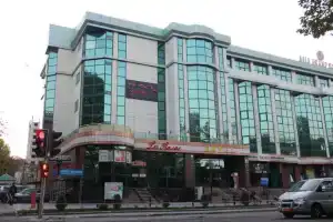 Taj Palace Hotel, Душанбе