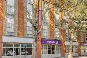 Premier Inn London Tower Bridge, Лондон