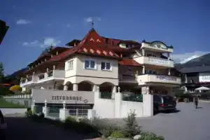 Wellnesshotel Schönruh - Только для взрослых, Зеефельд