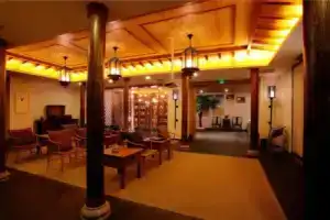 Zhengzhou Qianna Hotel, Чжэнчжоу