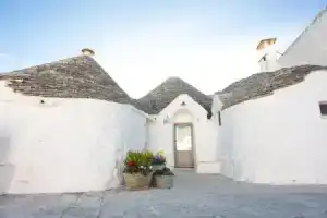 Мини-отель «Trulli Holiday Deluxe & Wellness», Альберобелло