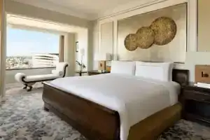 Отель «Shangri-La Bangkok», Бангкок