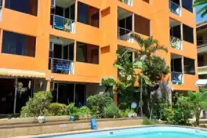 PorterHouse Beach Hotel, Патонг