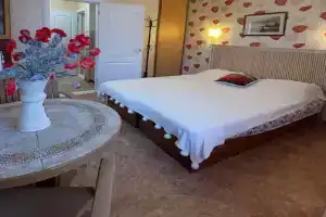 Гостевой дом «Кипарис на Красноармейском», Алушта