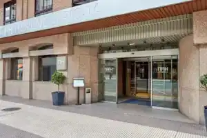 Отель «Nh Logroño Herencia Rioja», Логроньо