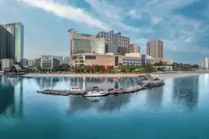 Отель «Beach Rotana - Abu Dhabi», Абу-Даби