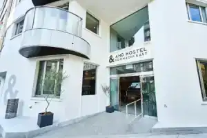 &And Hostel Hommachi East, Осака