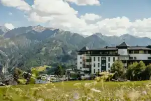 Schlosshotel Fiss, Фис