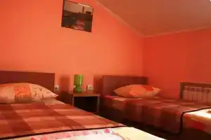 As Ell Guest House, Верхний Юрт