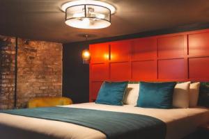 The Baltic Hotel, Ливерпуль