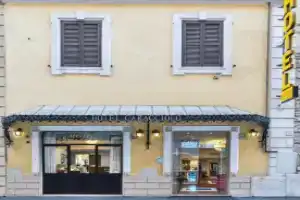 Hotel «Caracciolo», Рим