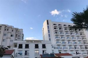 Hotel Bonita, Голем