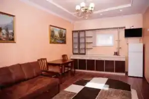 Гостевой дом «RedHouse», Заозёрное