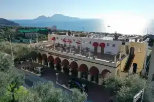 Отель Villa Pina Antico Francischiello, Масса Лубрензе