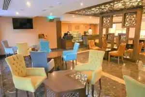 Crystal Plaza Al Majaz Hotel, Шарджа