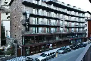 Hotel «Del Pui», Ла-Массана