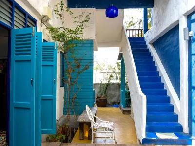 Pran Havana Boutique - 6