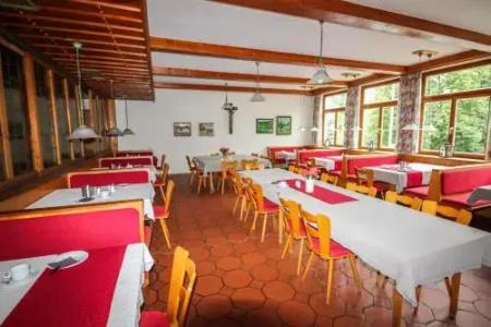 -Restaurant Buger Hof - 11