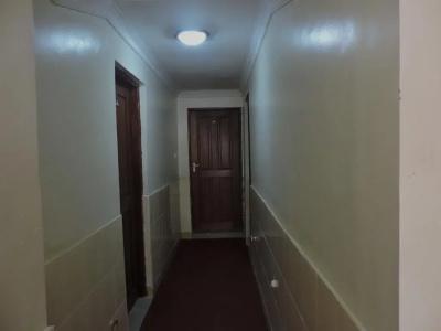 Leons Lodges - 8