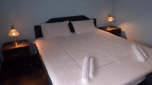 West Gate Guesthouse - 20