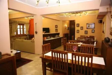Roes Suites - 13