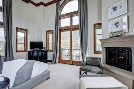 The Collection at the Ritz Carlton Residences - 2