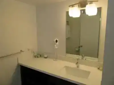 Waikiki Central - No Resort Fees - 6